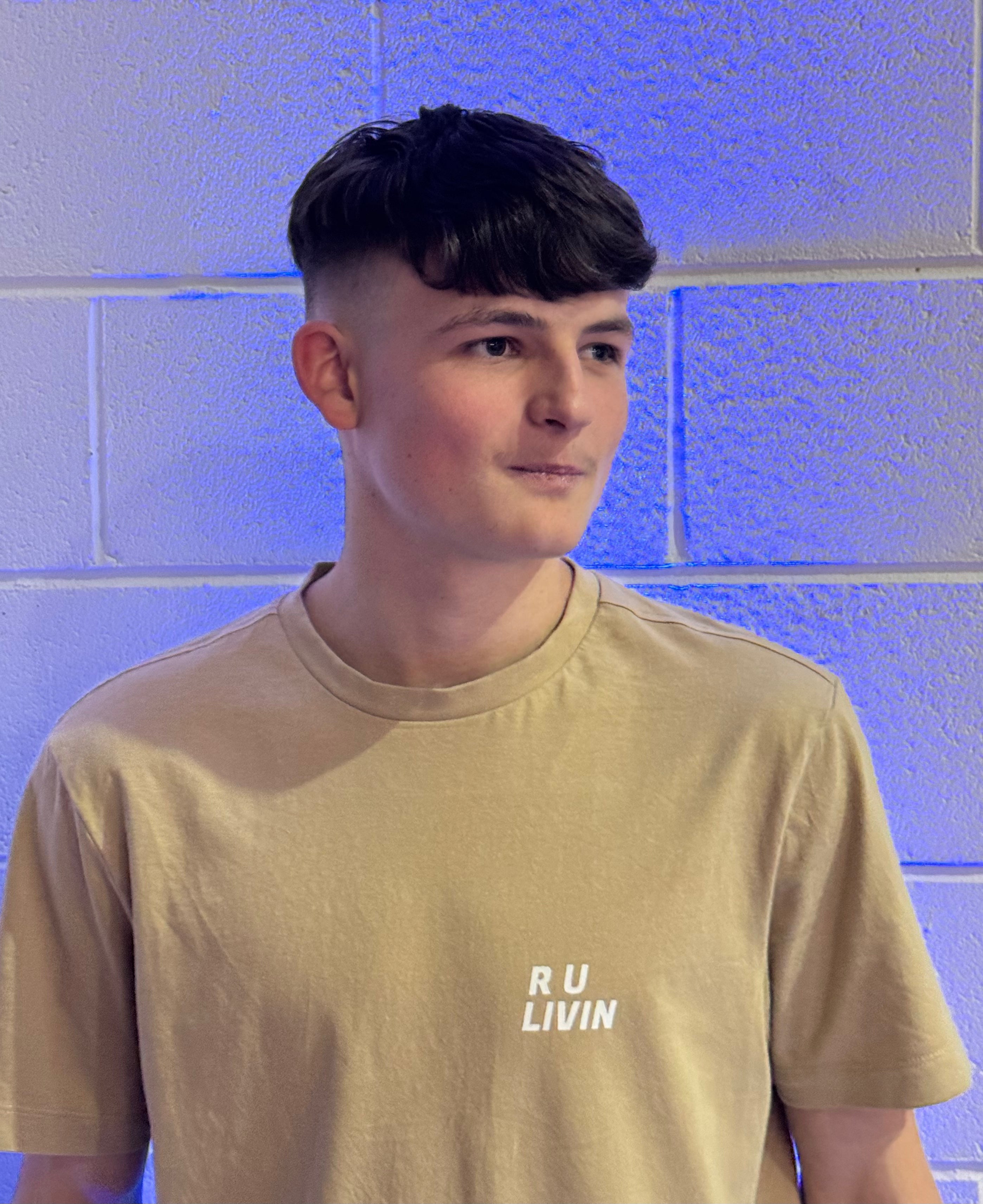 Stone "R U LIVIN" T-shirt